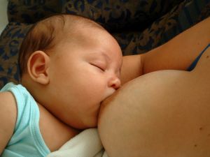breastfeeding-positions